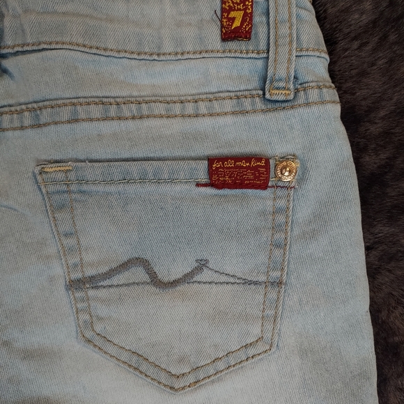 Youth Girls ~ 7 For All Mankind ~ Distressed Jean Shorts 💕 - Picture 3 of 7